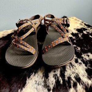W8 Chaco Sandals